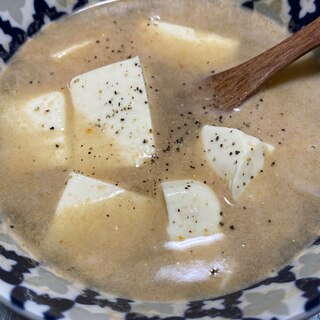 海鮮ウェイパーのピリ辛豆腐スープ